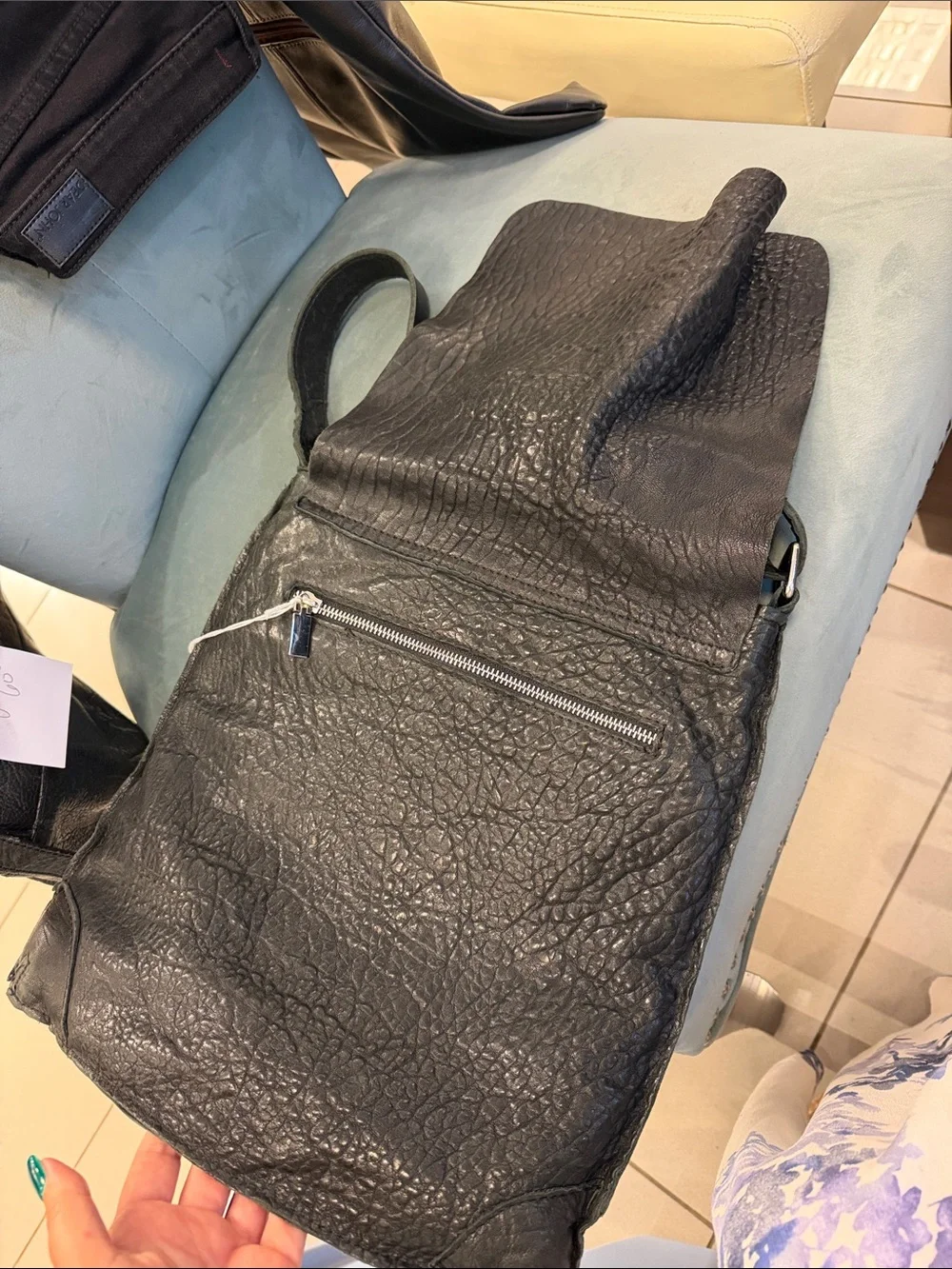 Men's Black Textured Leather Messenger Bag with Adjustable Strap